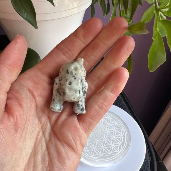 Star Wars R2-D2 Kiwi Jasper Crystal Carving - Picture 2 of 11